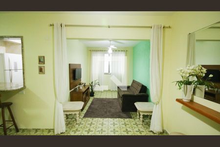 Sala de apartamento para alugar com 2 quartos, 98m² em Canto do Forte, Praia Grande