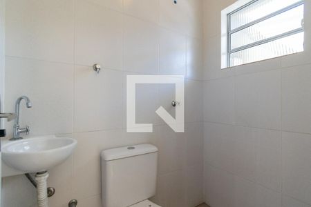Banheiro  de casa para alugar com 1 quarto, 60m² em Jardim Oriental, São Paulo