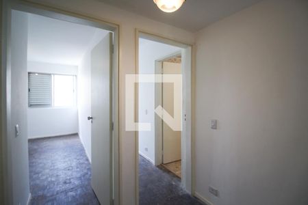 Corredor de apartamento à venda com 3 quartos, 103m² em Itaim Bibi, São Paulo