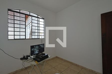 Casa à venda com 3 quartos, 90m² em São Cristóvão, Belo Horizonte
