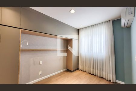 Suite de apartamento à venda com 3 quartos, 84m² em Taquaral, Campinas