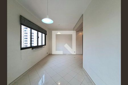 Sala de apartamento à venda com 2 quartos, 80m² em Moema, São Paulo