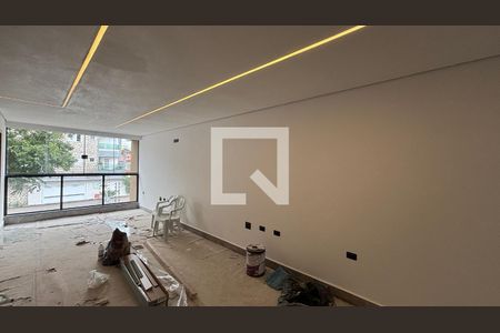 Casa à venda com 3 quartos, 142m² em Parque das Nações, Santo André