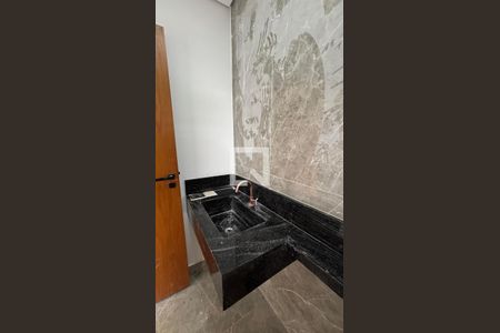 Casa à venda com 3 quartos, 142m² em Parque das Nações, Santo André