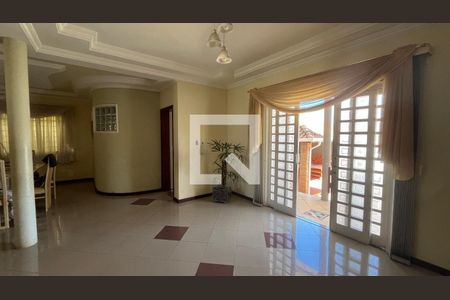 Casa à venda com 4 quartos, 280m² em Parque Alto Taquaral, Campinas