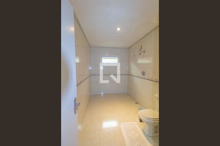Banheiro da Suíte master de casa à venda com 3 quartos, 170m² em Niterói, Canoas