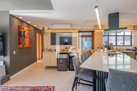 Sala de apartamento à venda com 2 quartos, 115m² em Petrópolis, Porto Alegre