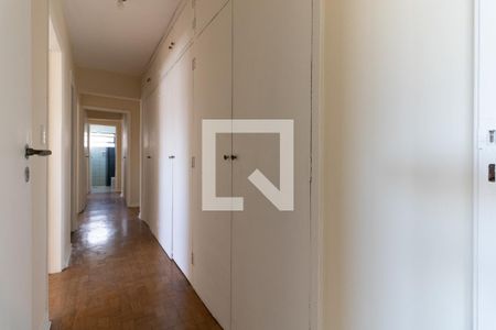 Corredor de apartamento à venda com 3 quartos, 126m² em Aclimação, São Paulo
