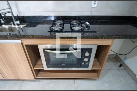 Cozinha de casa de condomínio para alugar com 2 quartos, 49m² em Residencial Cristal, Votorantim