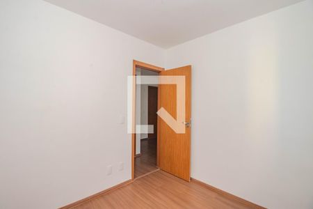 Quarto 1 de apartamento para alugar com 2 quartos, 45m² em Costa E Silva, Porto Alegre