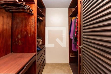 Foto 14 de casa à venda com 6 quartos, 428m² em Pinheiros, São Paulo