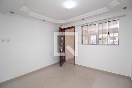 Sala de casa à venda com 3 quartos, 200m² em Jardim Santo Elias, São Paulo