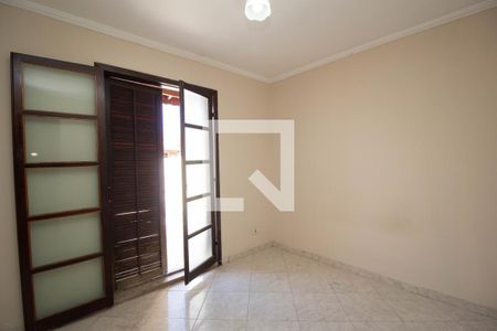 Quarto 1 de casa à venda com 3 quartos, 200m² em Jardim Santo Elias, São Paulo