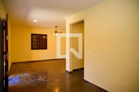 Sala de casa à venda com 3 quartos, 165m² em Itaipu, Niterói