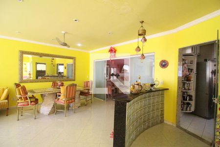 Sala de casa de condomínio para alugar com 4 quartos, 242m² em Freguesia (jacarepaguá), Rio de Janeiro