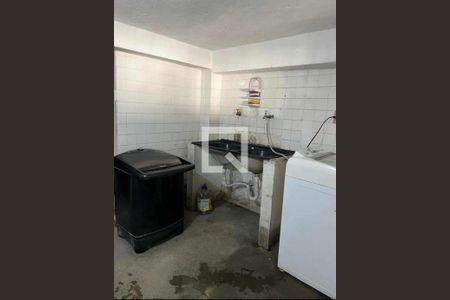 Foto 21 de casa à venda com 3 quartos, 212m² em Km 18, Osasco