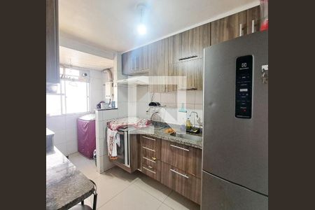 Cozinha de apartamento à venda com 2 quartos, 44m² em Conceição, Osasco