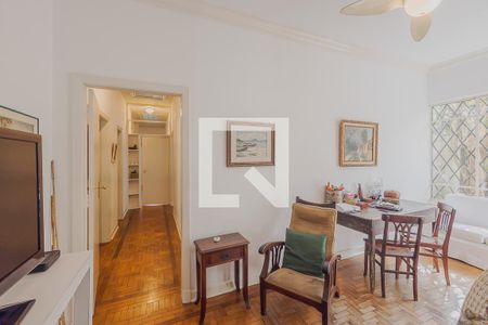 Sala de TV de casa à venda com 4 quartos, 270m² em Alto de Pinheiros, São Paulo