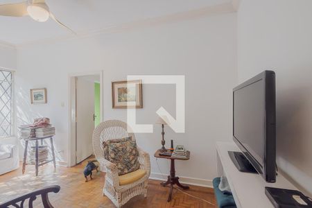 Sala de TV de casa à venda com 4 quartos, 270m² em Alto de Pinheiros, São Paulo