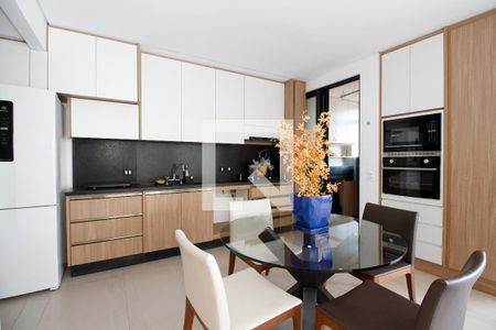 Sala/Cozinha de apartamento à venda com 3 quartos, 136m² em Sumarezinho, São Paulo