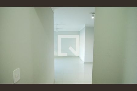 Corredor de apartamento para alugar com 2 quartos, 92m² em Canto do Forte, Praia Grande