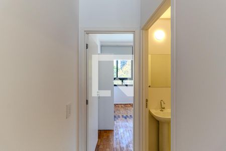 Corredor de apartamento para alugar com 1 quarto, 46m² em República, São Paulo
