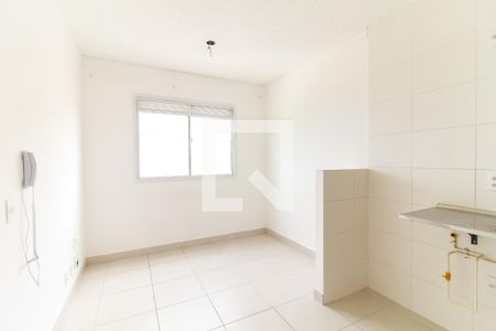 Sala/Cozinha de apartamento para alugar com 2 quartos, 34m² em Colônia (zona Leste), São Paulo