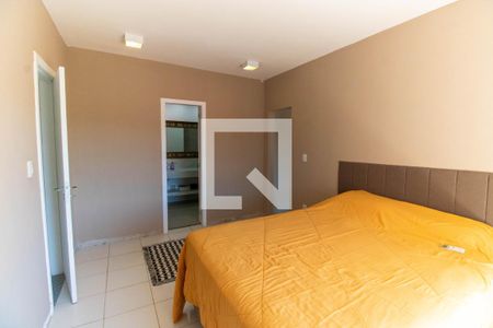 Suíte de casa para alugar com 4 quartos, 220m² em Engenho do Mato, Niterói