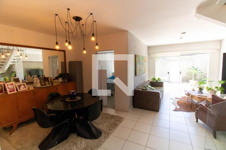 Sala de casa para alugar com 4 quartos, 220m² em Engenho do Mato, Niterói