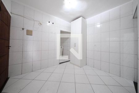 Kitnet de casa para alugar com 1 quarto, 30m² em Vila Euthalia, São Paulo
