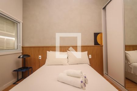 Quarto 1 de apartamento para alugar com 2 quartos, 72m² em Jardim Paulista, São Paulo