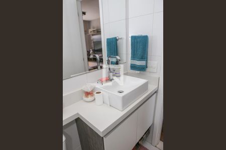 Banheiro de apartamento à venda com 1 quarto, 31m² em Água Branca, São Paulo