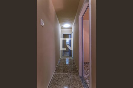 Corredor de casa para alugar com 2 quartos, 105m² em Pilares, Rio de Janeiro