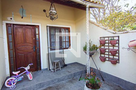 frente da casa de casa à venda com 3 quartos, 150m² em Anil, Rio de Janeiro