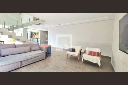 Casa de Condomínio à venda com 4 quartos, 281m² em Villas Park, Vespasiano