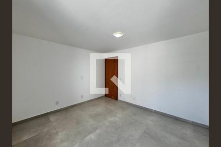 Suíte de casa de condomínio para alugar com 3 quartos, 88m² em Vargem Pequena, Rio de Janeiro