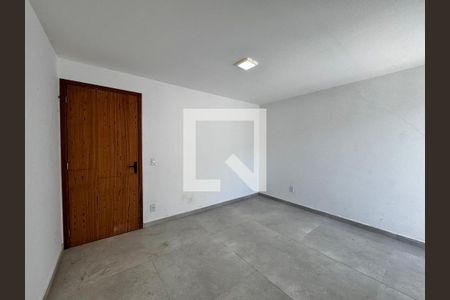 Suíte de casa de condomínio para alugar com 3 quartos, 88m² em Vargem Pequena, Rio de Janeiro