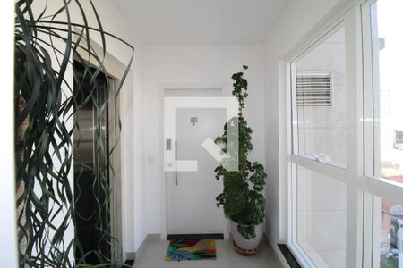Hall de entrada de apartamento à venda com 3 quartos, 123m² em Vila Pauliceia, São Paulo