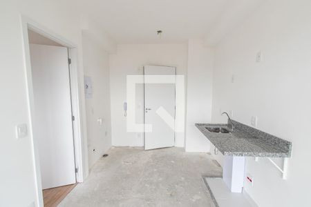 Sala/cozinha de apartamento à venda com 1 quarto, 28m² em Liberdade, São Paulo