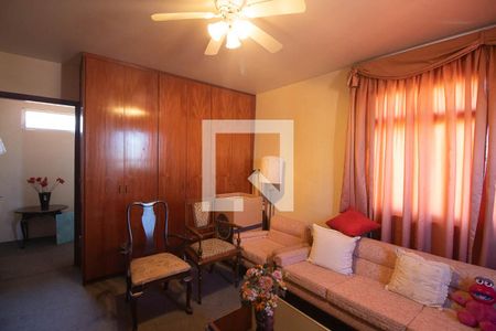 Quarto 1 de casa para alugar com 6 quartos, 600m² em Vila Maria Alta, São Paulo