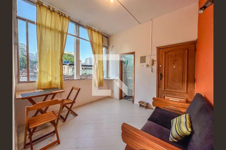 Sala de apartamento para alugar com 1 quarto, 33m² em Catete, Rio de Janeiro
