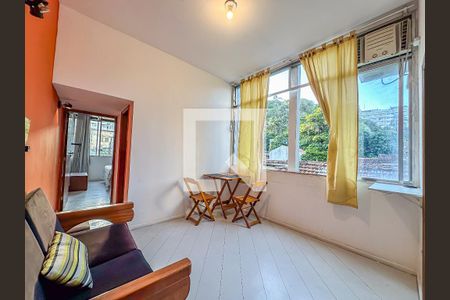 Sala de apartamento para alugar com 1 quarto, 33m² em Catete, Rio de Janeiro