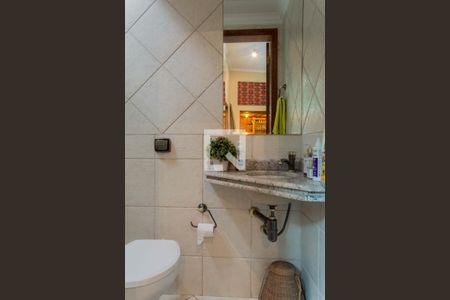 Casa à venda com 414m², 4 quartos e 6 vagasBanheiro