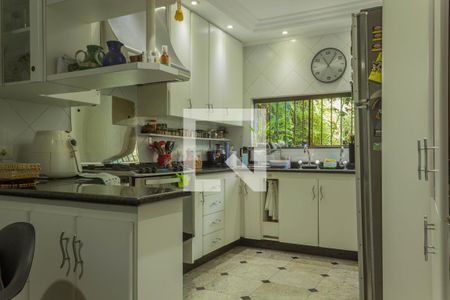 Casa à venda com 414m², 4 quartos e 6 vagasCozinha