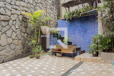 Casa à venda com 414m², 4 quartos e 6 vagasQuintal