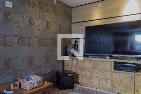 Casa à venda com 414m², 4 quartos e 6 vagasSuíte 2