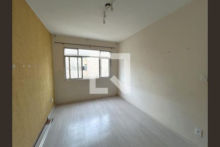 Sala de apartamento para alugar com 3 quartos, 70m² em Praça Seca, Rio de Janeiro
