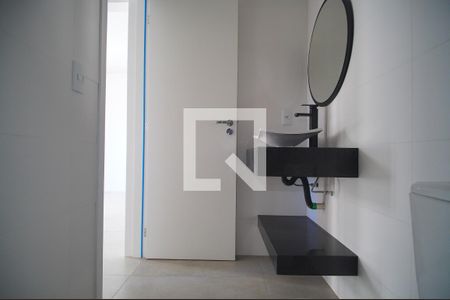 Banheiro de apartamento à venda com 2 quartos, 100m² em Vila Nova, Novo Hamburgo
