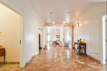 Casa de Condomínio à venda com 4 quartos, 450m² em Caxingui, São Paulo