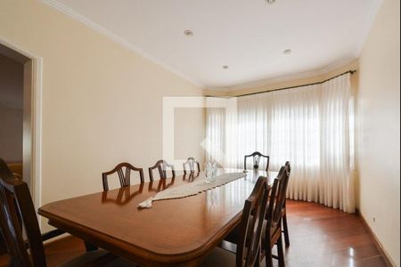 Casa de Condomínio à venda com 4 quartos, 450m² em Caxingui, São Paulo